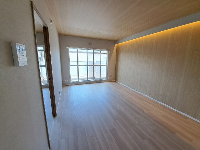 LANI TERRACE NISHINOMIYAの居間・リビング