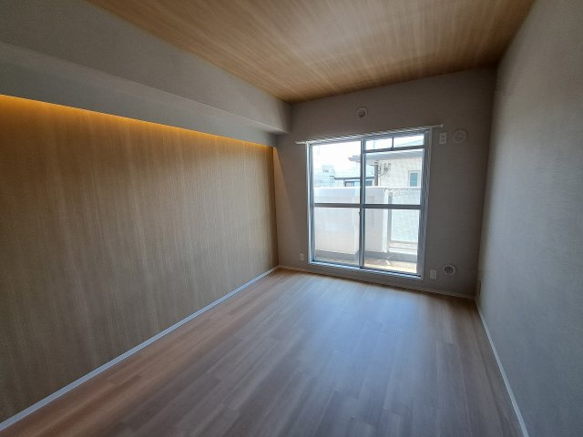 LANI TERRACE NISHINOMIYAの洋室