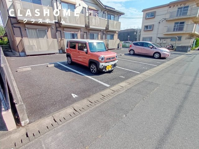 ラフィネシャンブル　　刈谷市近郊の賃貸はクラスホーム刈谷店の駐車場