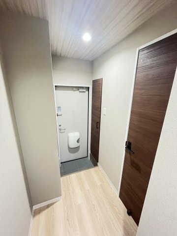 ガーデンヒルズ長者町の玄関