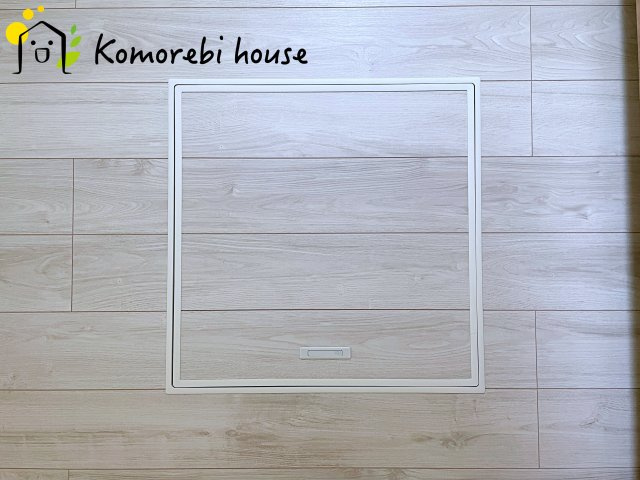 北本市西高尾　第1期　新築一戸建て　リナージュ　11の内装|調味料やストック食材、非常用品までまとめてしまえる床下収納。キッチン周りがすっきり片付き、必要な時にさっと取り出せる“賢い収納スペース”として毎日の家事を支えます。