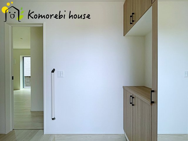 北本市西高尾　第1期　新築一戸建て　リナージュ　11の収納|玄関から快適な生活が始まる。収納・導線・使い勝手に配慮された、家族に優しい設計です。