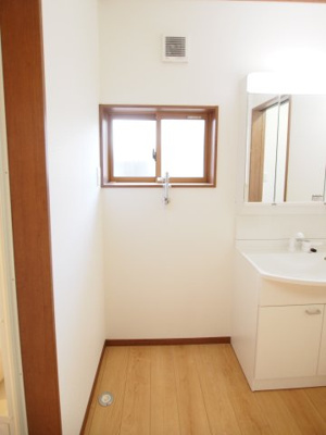 【ランドリースペース】 | 中古戸建　大山島向リセット住宅