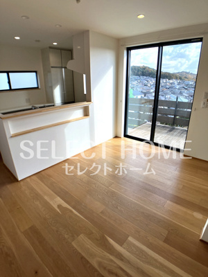 【居間・リビング】 | 真伝町清水谷戸建 | おしゃれなリビングです