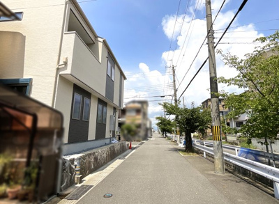 【前面道路含む現地写真】 | 宇治市小倉町南堀池　新築戸建 | 【前道北東側】