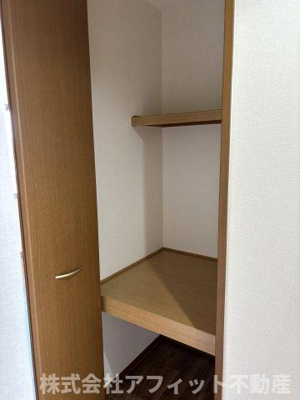 【その他】 | セジュールプルミエ B棟 | 廊下収納