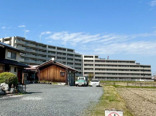 【リフォーム済】エスリード栗東第2　4Fの外観