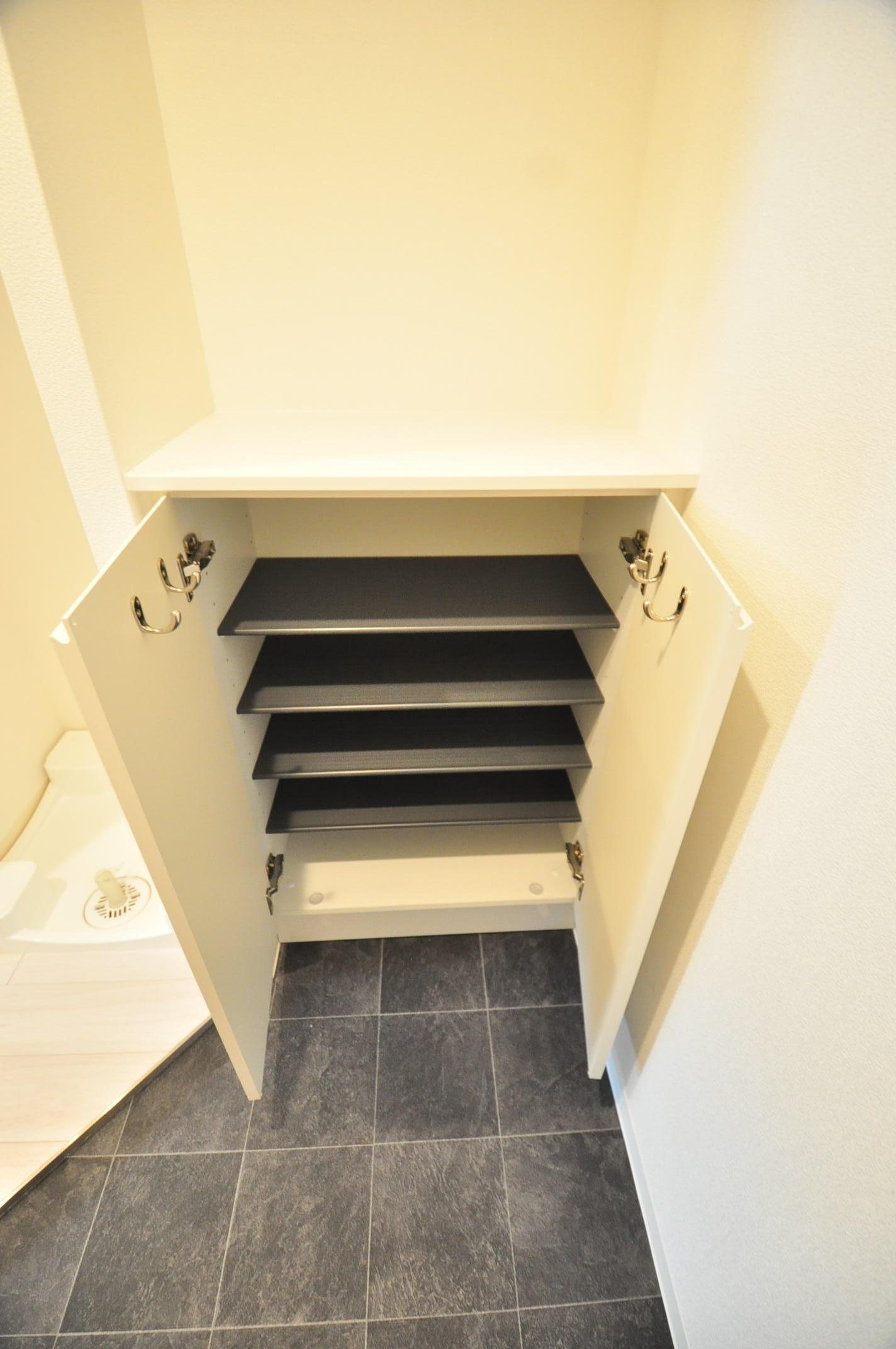 大阪市城東区今福西２丁目の賃貸マンションの玄関