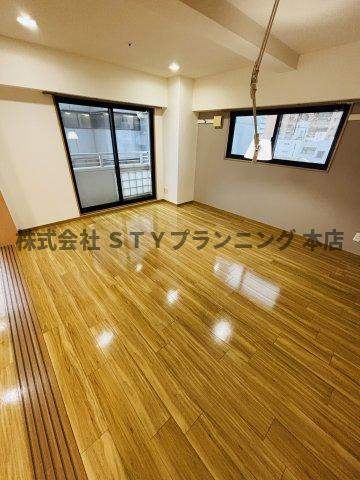 仲介手数料０円！サン・マルノウチビルの洋室