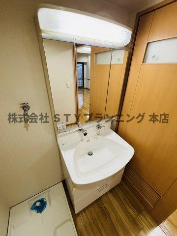 仲介手数料０円！サン・マルノウチビルの洗面所