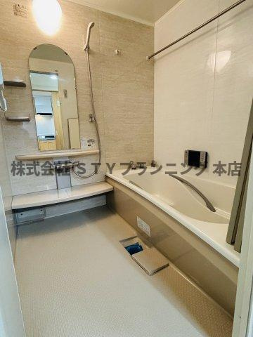 仲介手数料０円！サン・マルノウチビルの浴室
