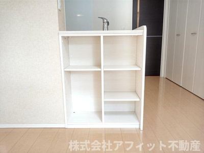 【その他】 | パル・ロワール | リビングカウンター収納