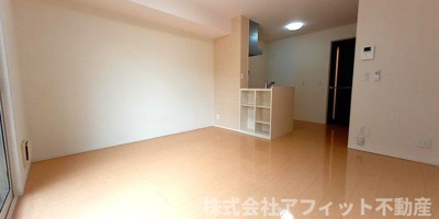 【居間・リビング】 | パル・ロワール | 洋室11帖