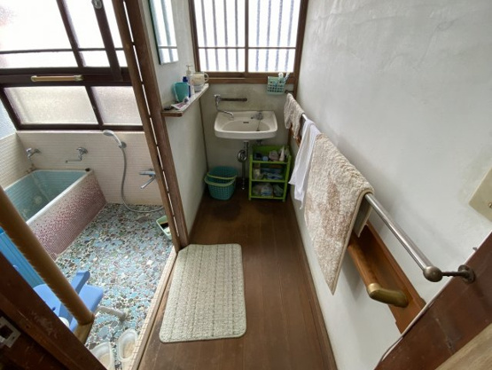 【脱衣所】 | 伊東市大原3丁目　古家付土地