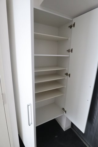 大阪市都島区都島北通１丁目の賃貸マンションの玄関