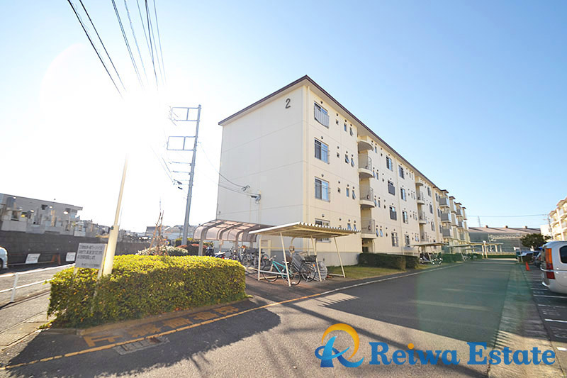 茅ヶ崎グリーンハイツ　2号棟の外観