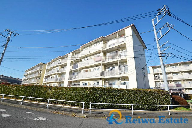 茅ヶ崎グリーンハイツ　2号棟の外観