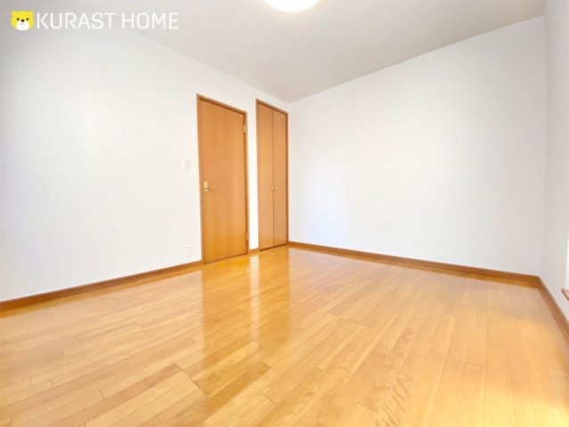 京都市伏見区久我西出町　中古戸建の洋室|7帖洋室