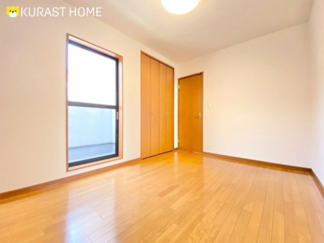 京都市伏見区久我西出町　中古戸建の洋室|6帖洋室