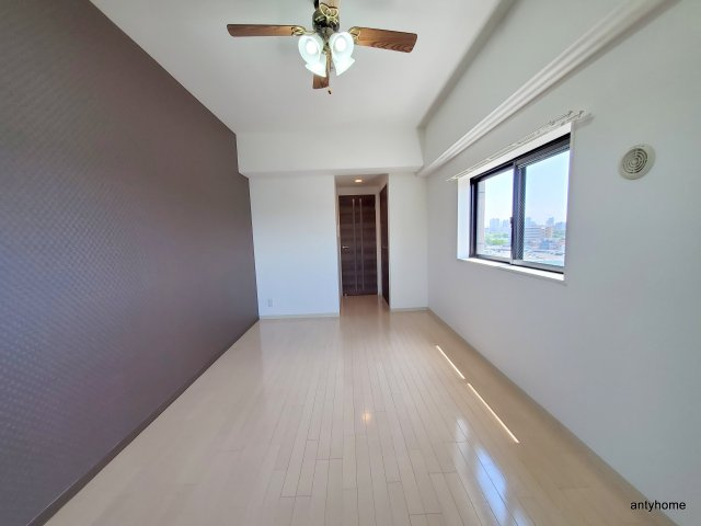 Luxe淡路　仲介手数料無料の寝室