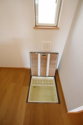 【収納】 | ピエデルモンテ | 床下収納庫