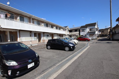 【駐車場】 | ピエデルモンテ