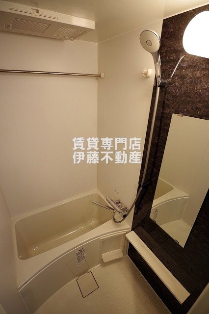 CREST TAPP志賀本通の浴室