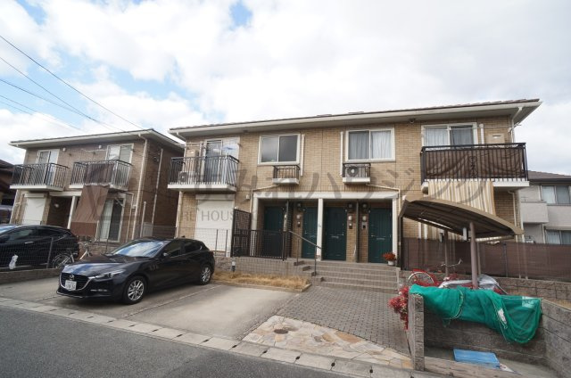 加藤タウンハウスＤ棟の外観