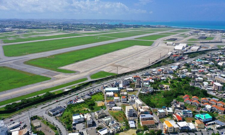 嘉手納飛行場軍用地の周辺