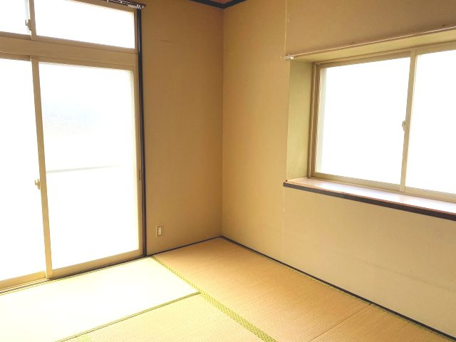 コーポファミールの和室