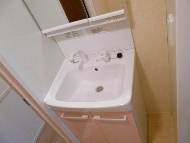 セレシェイラ参番館の独立洗面台