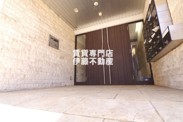 コートデリヴィエール上飯田のエントランス|オートロック