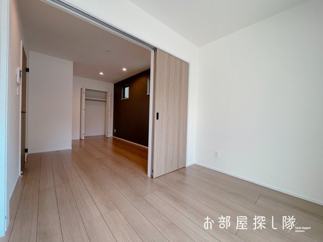 YTK Kurumeの洋室|同タイプの別部屋です。