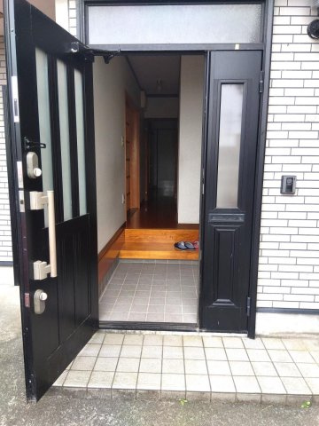 【No.7209】行徳1丁目中古住宅/P2台の玄関