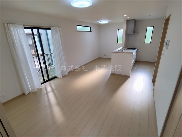 【居間・リビング】の画像