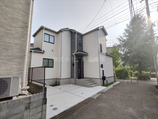 【前面道路含む現地写真】の画像