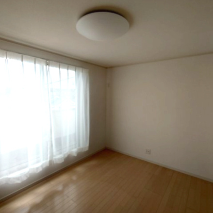 川崎市多摩区長尾七丁目戸建の洋室