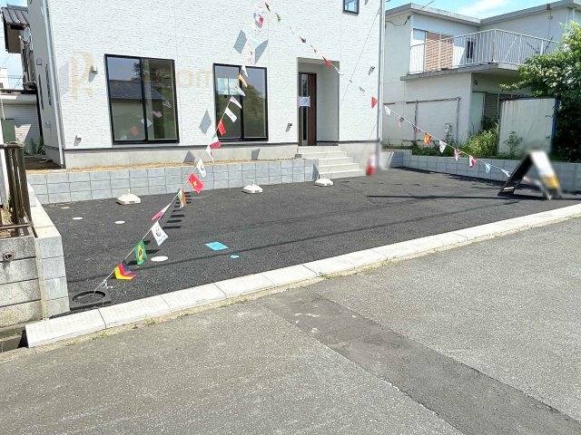 つくば市自由ケ丘第8　新築戸建て　1号棟の駐車場|カースペースは2台お停めいただけます♪