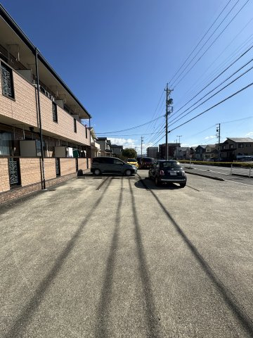 エミネンスの駐車場