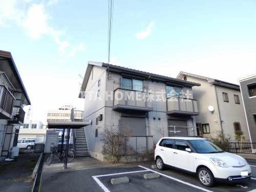 コーポラス柴田の外観|駐車場無料〇福知山駅や商業施設などが徒歩近くて住みよい環境◇