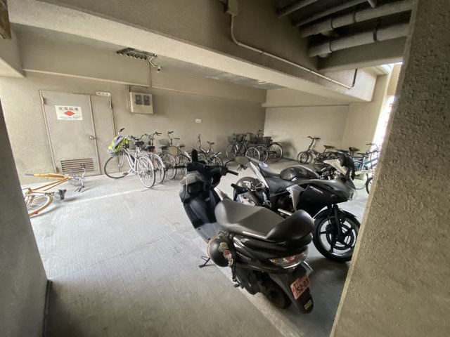ルークレジデンス姫路Ⅲの駐車場
