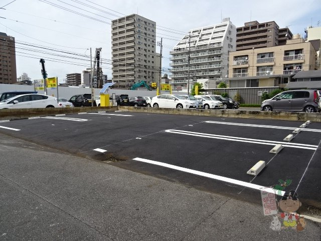 岡山市北区桑田町の駐車場の外観