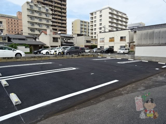 岡山市北区桑田町の駐車場の外観