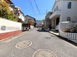 【前面道路含む現地写真】