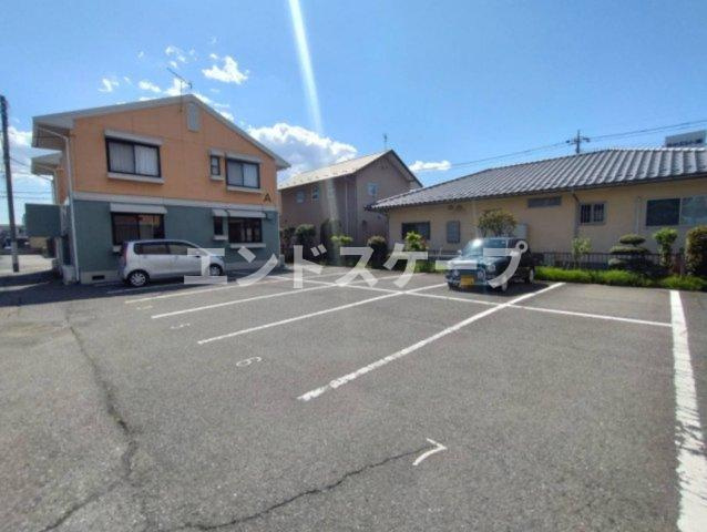 笠原ハイツ　Ａの駐車場|高崎、前橋のお部屋探しはエンドスケープまで！お客様の理想お聞かせ下さい♪