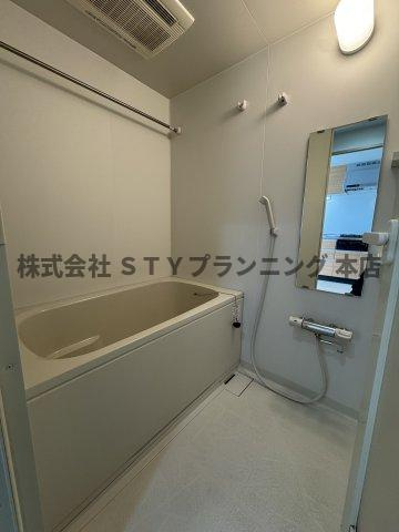 仲介手数料０円！プロビデンス池下の浴室