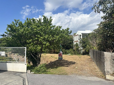【前面道路含む現地写真】 | 那覇市首里大名町1丁目　土地
