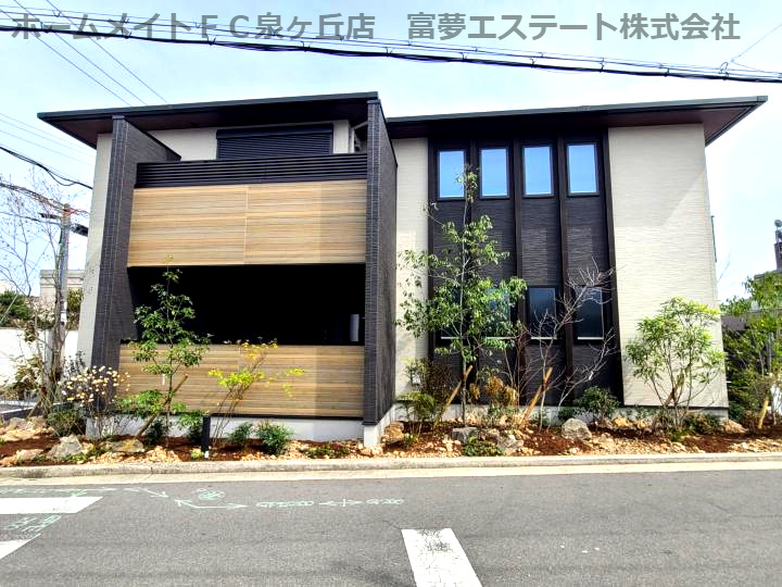 フォレスト上野芝の外観