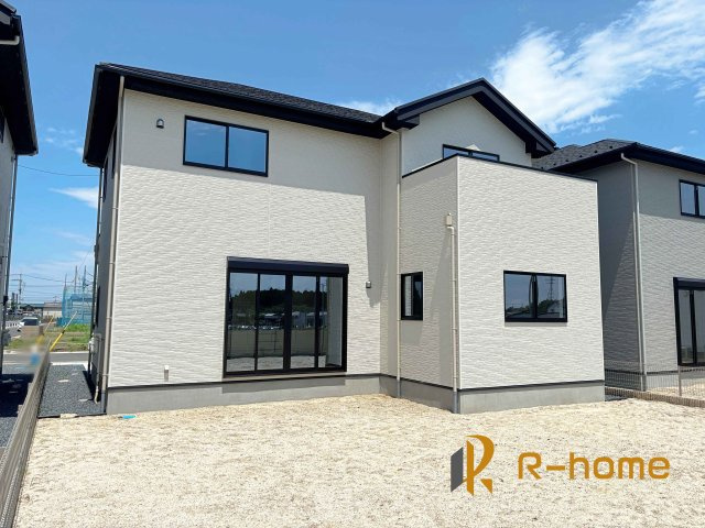 水戸市見川18期　新築戸建て　2号棟の外観|建物完成いたしました！ご予約で『平日』や『夕方』などでもご見学可能です！