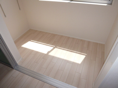 【バルコニー】 | ルシエル１８